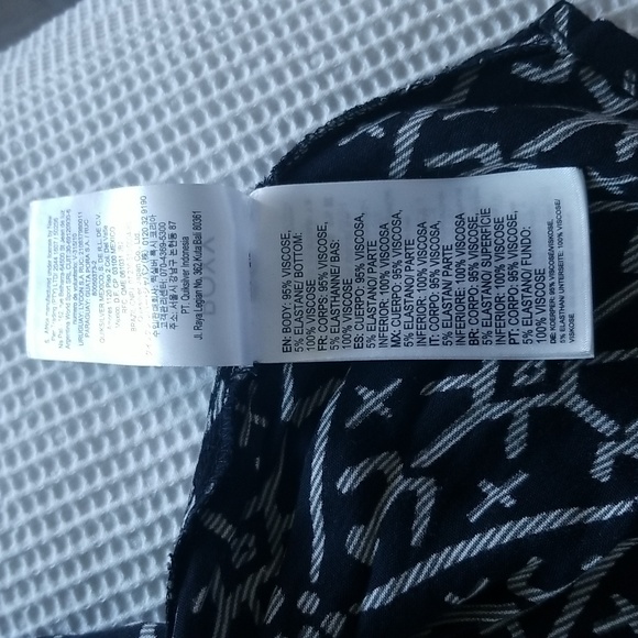 Roxy Slip Print Tunic Size XS - Picture 10 of 16